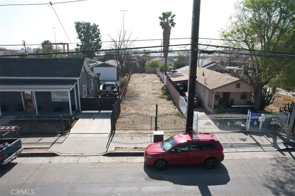 1445 W 5th San Bernardino, CA 92411