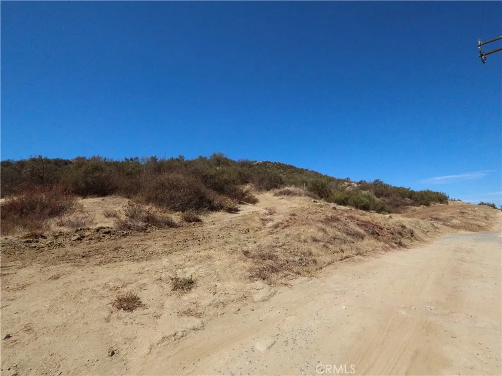 1 Wickerd Road Menifee, CA 92584