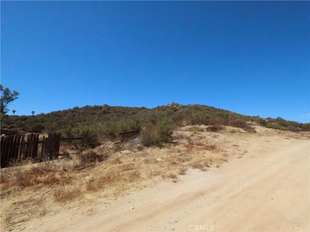1 Wickerd Road Menifee, CA 92584