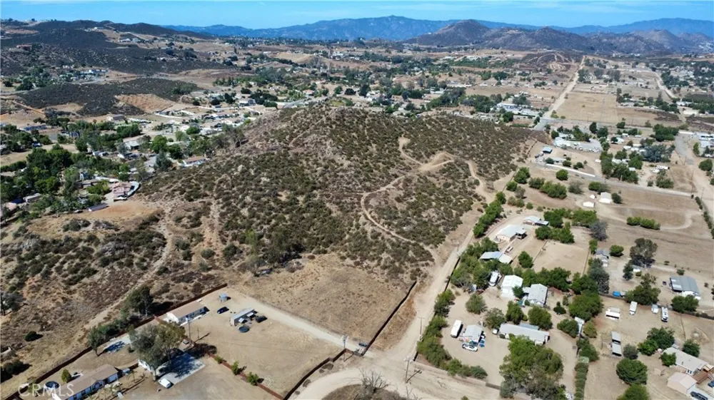 1 Wickerd Road Menifee, CA 92584