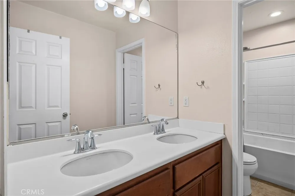 3875 Taconite San Bernardino, CA 92407