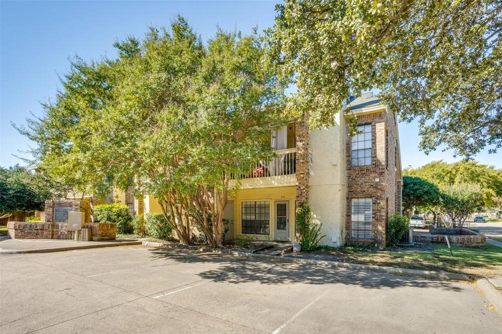 3100 Devonshire Drive #112 Plano, TX 75075