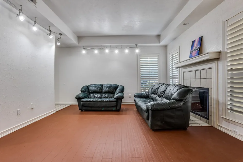 3100 Devonshire Drive #112 Plano, TX 75075