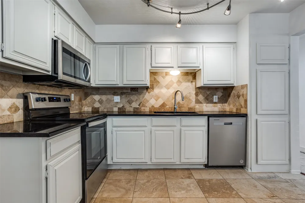3100 Devonshire Drive #112 Plano, TX 75075
