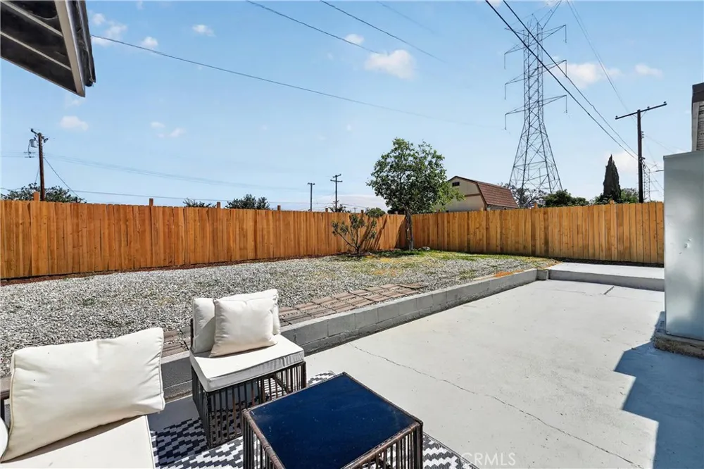 17915 E Newburgh Azusa, CA 91702