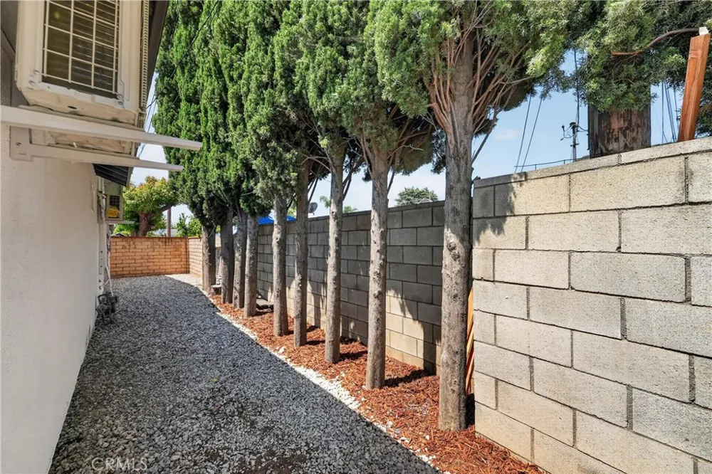 17915 E Newburgh Azusa, CA 91702