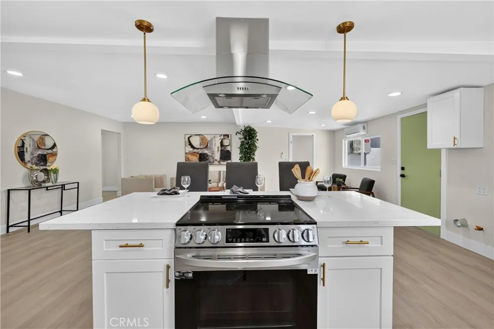 17915 E Newburgh Azusa, CA 91702