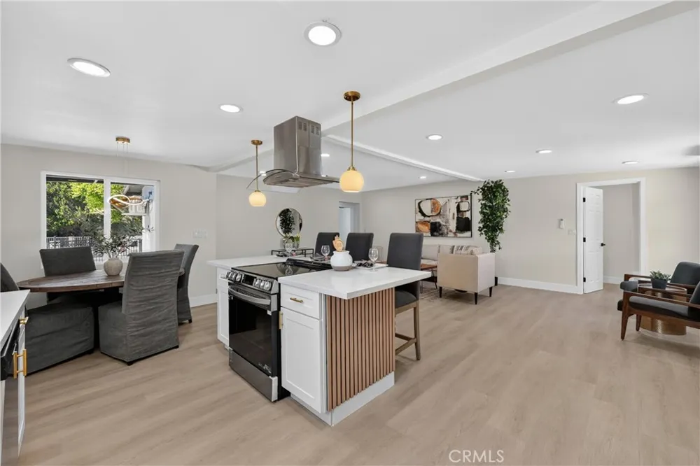 17915 E Newburgh Azusa, CA 91702