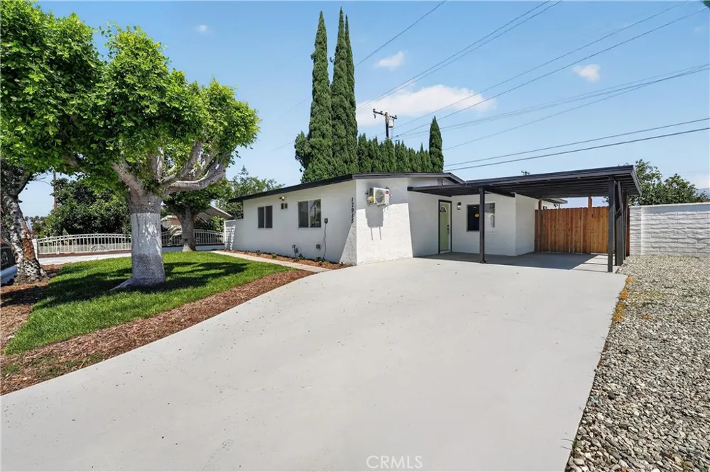 17915 E Newburgh Azusa, CA 91702