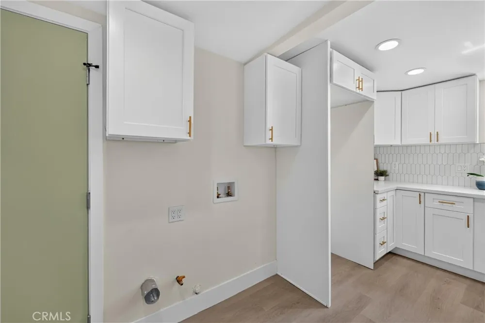 17915 E Newburgh Azusa, CA 91702