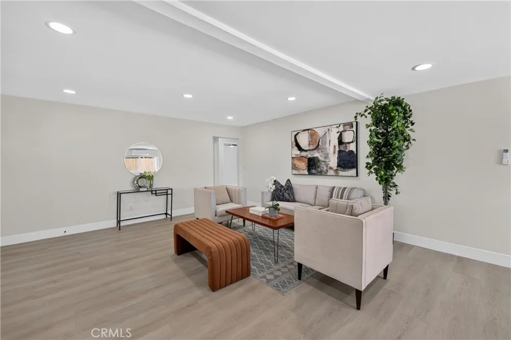 17915 E Newburgh Azusa, CA 91702