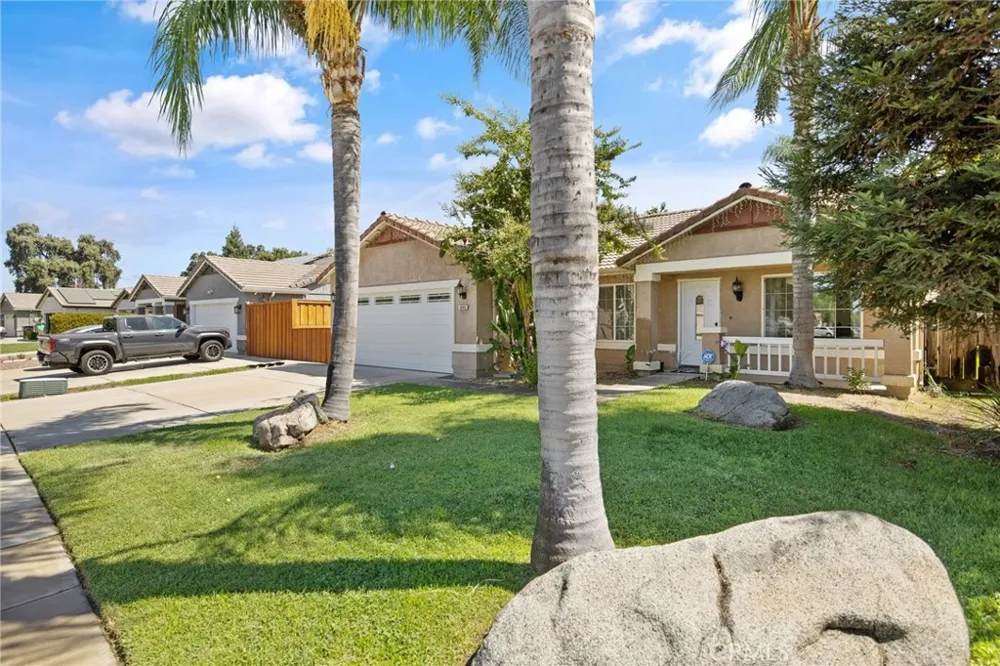 444 Amador Visalia, CA 93292