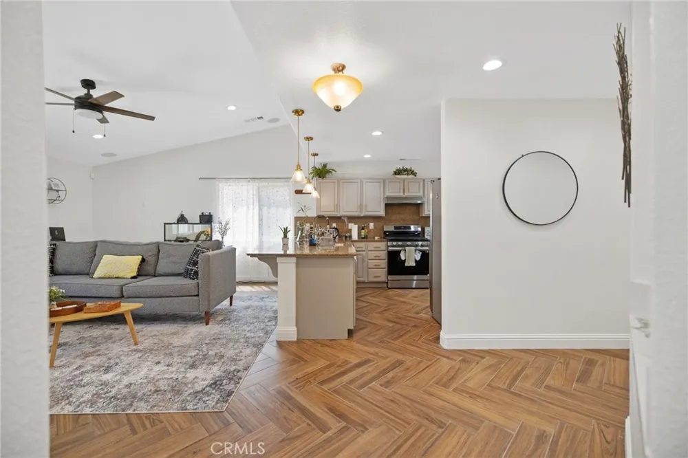 444 Amador Visalia, CA 93292