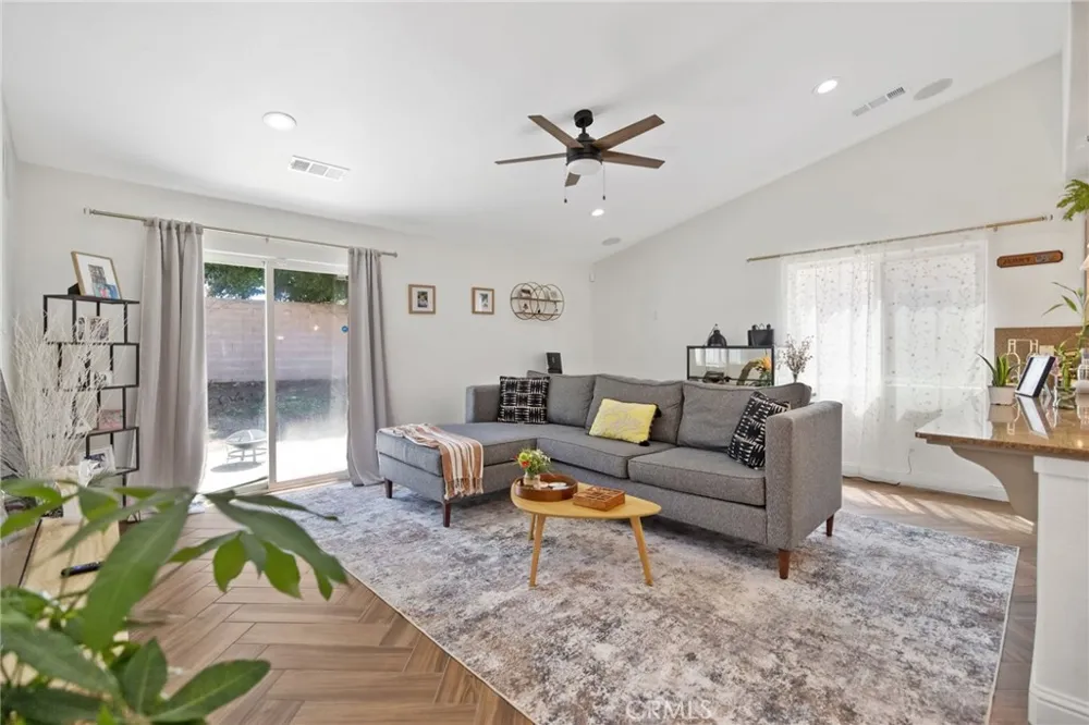 444 Amador Visalia, CA 93292