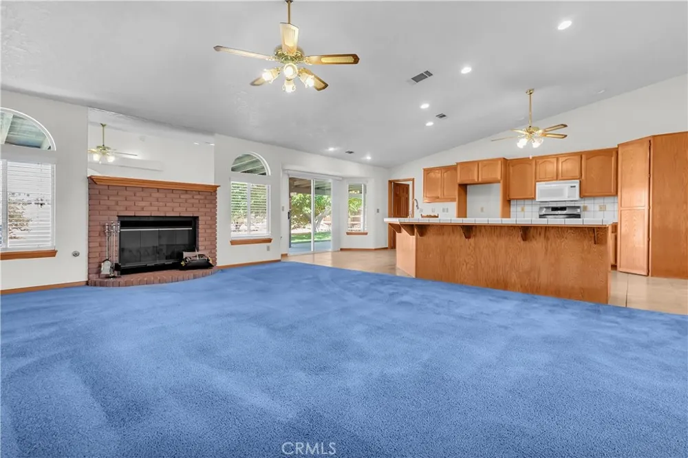 12445 Reata Apple Valley, CA 92308