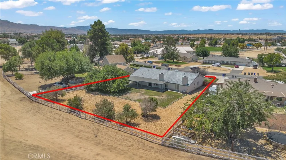 12445 Reata Apple Valley, CA 92308