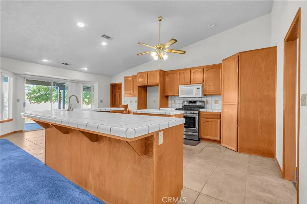 12445 Reata Apple Valley, CA 92308