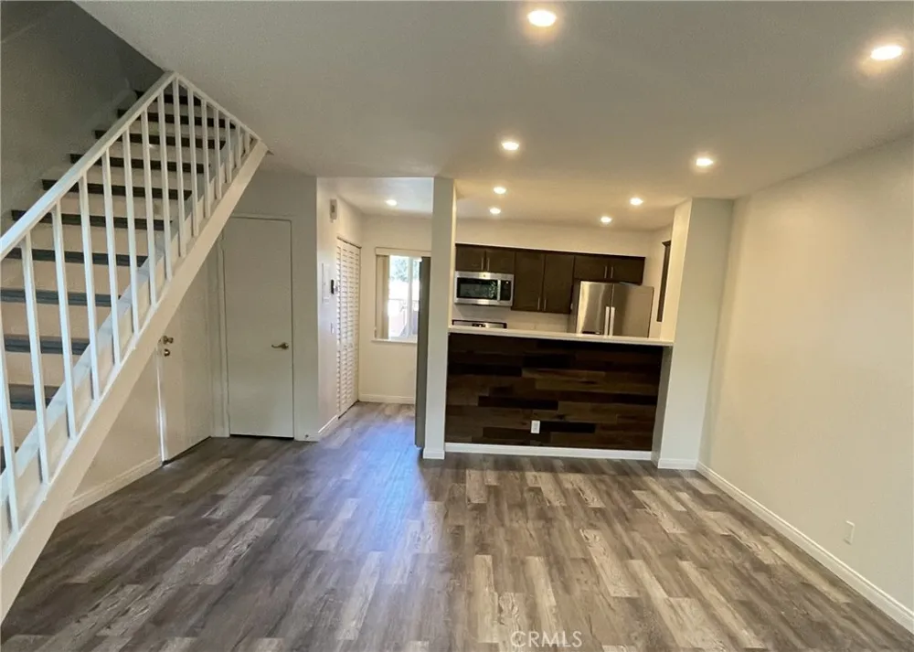 14013 Bayside Norwalk, CA 90650