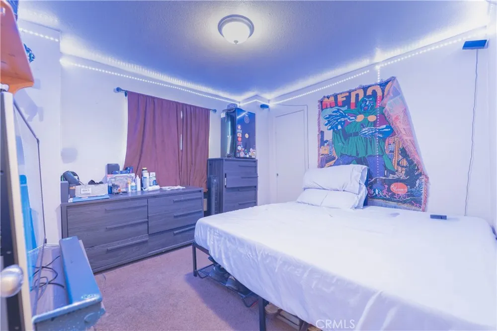 632 College Fresno, CA 93728