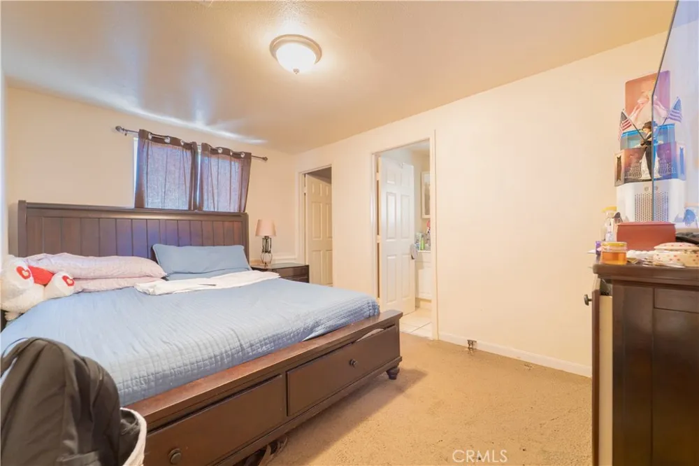 632 College Fresno, CA 93728