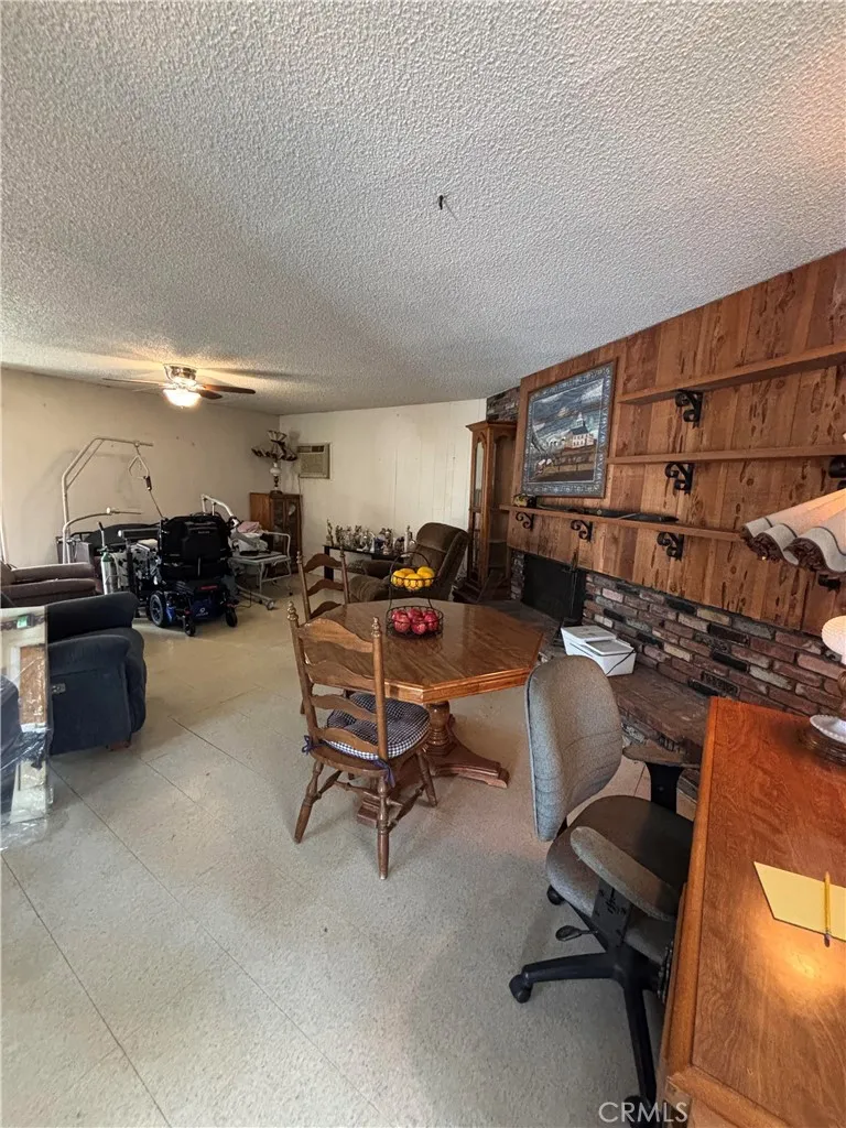 10523 Stonybrook South Gate, CA 90280