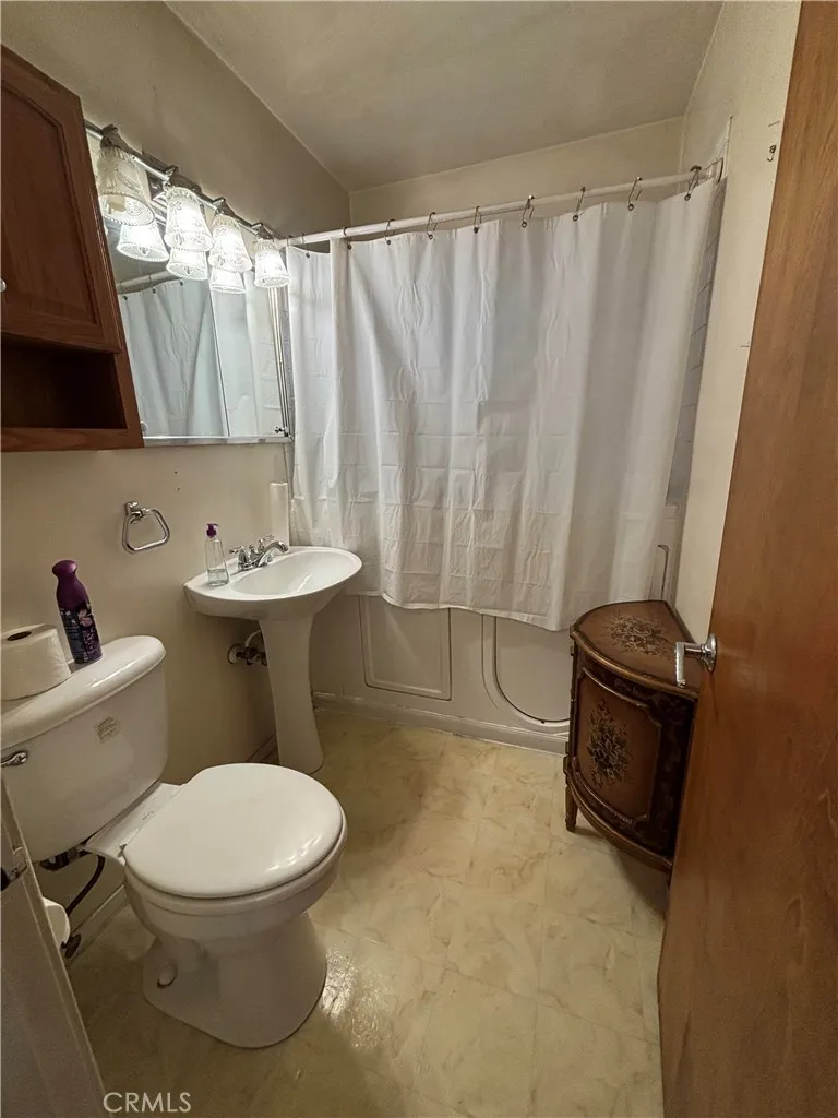 10523 Stonybrook South Gate, CA 90280