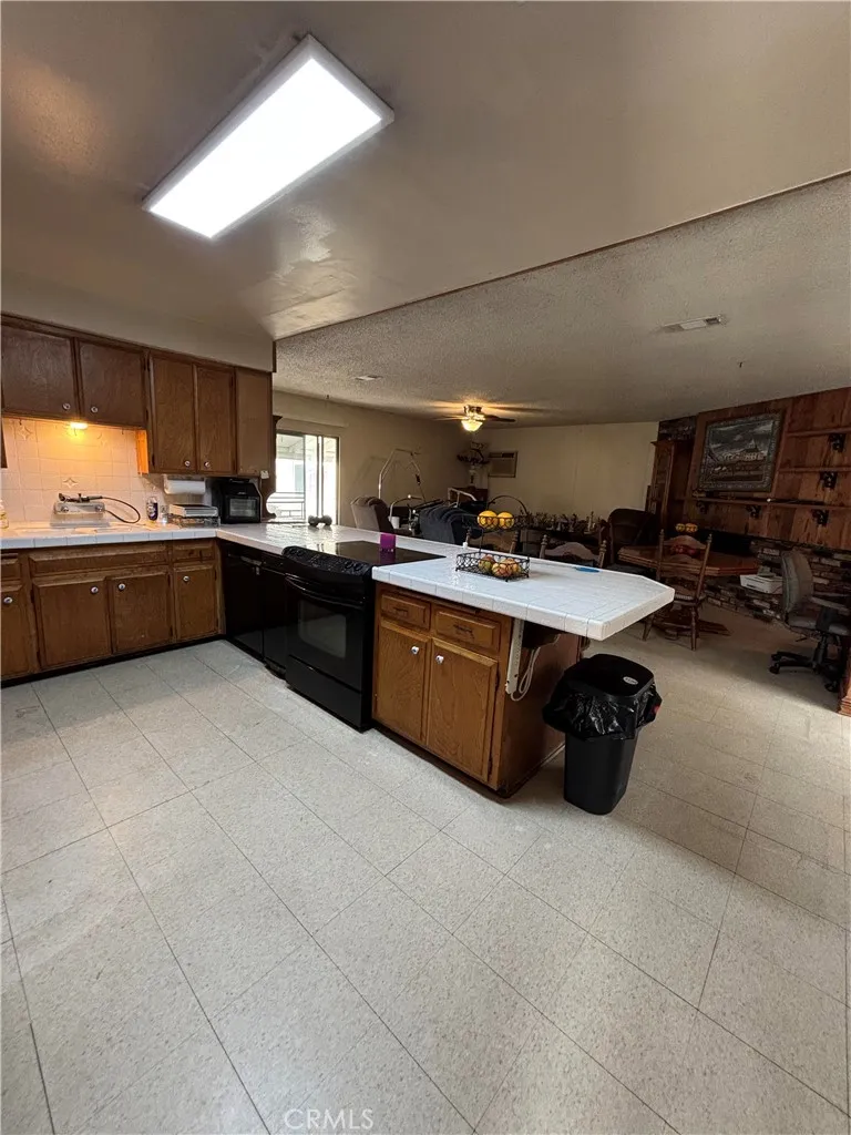 10523 Stonybrook South Gate, CA 90280