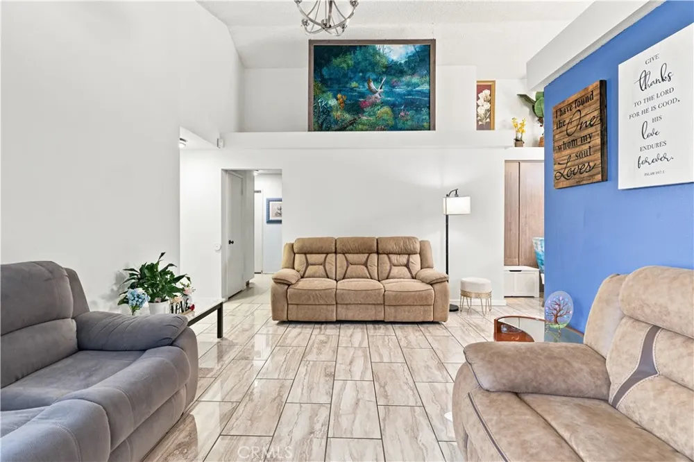 5344 Sunburst Drive Palmdale, CA 93552