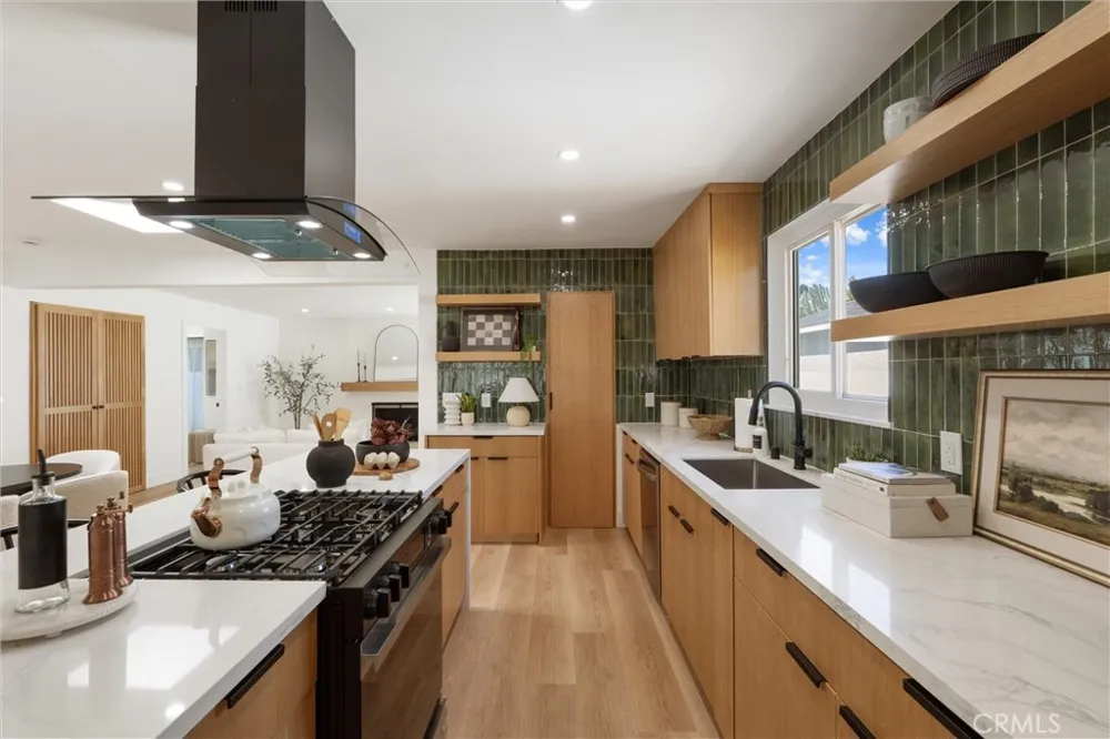2546 Maricopa Torrance, CA 90503