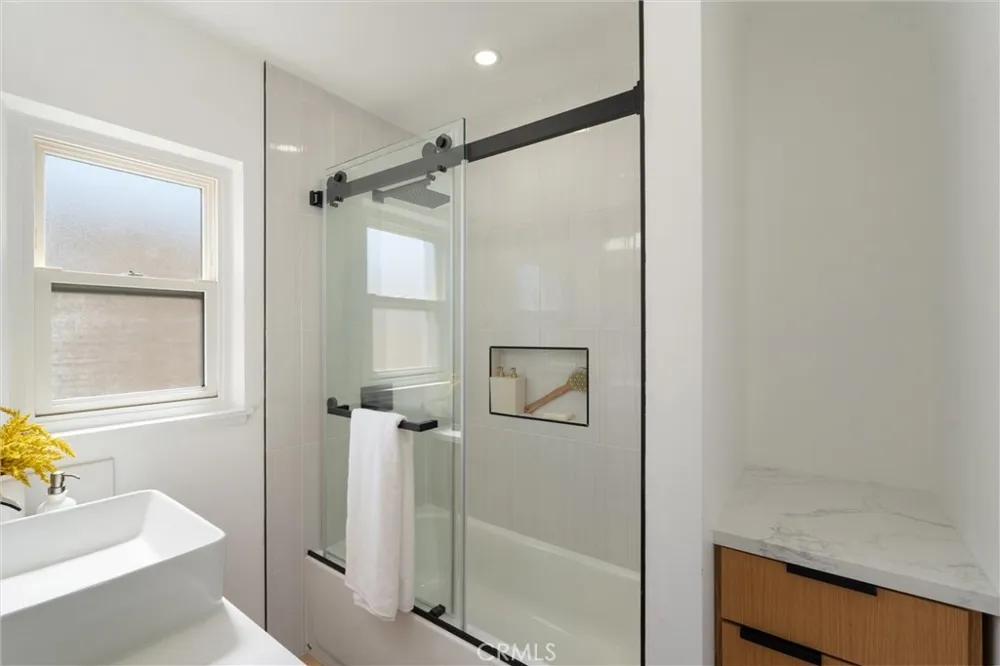 2546 Maricopa Torrance, CA 90503