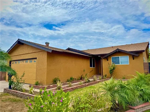 17809 Thornlake