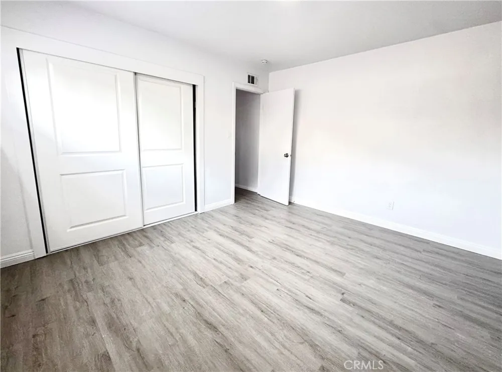 17809 Thornlake Artesia, CA 90701