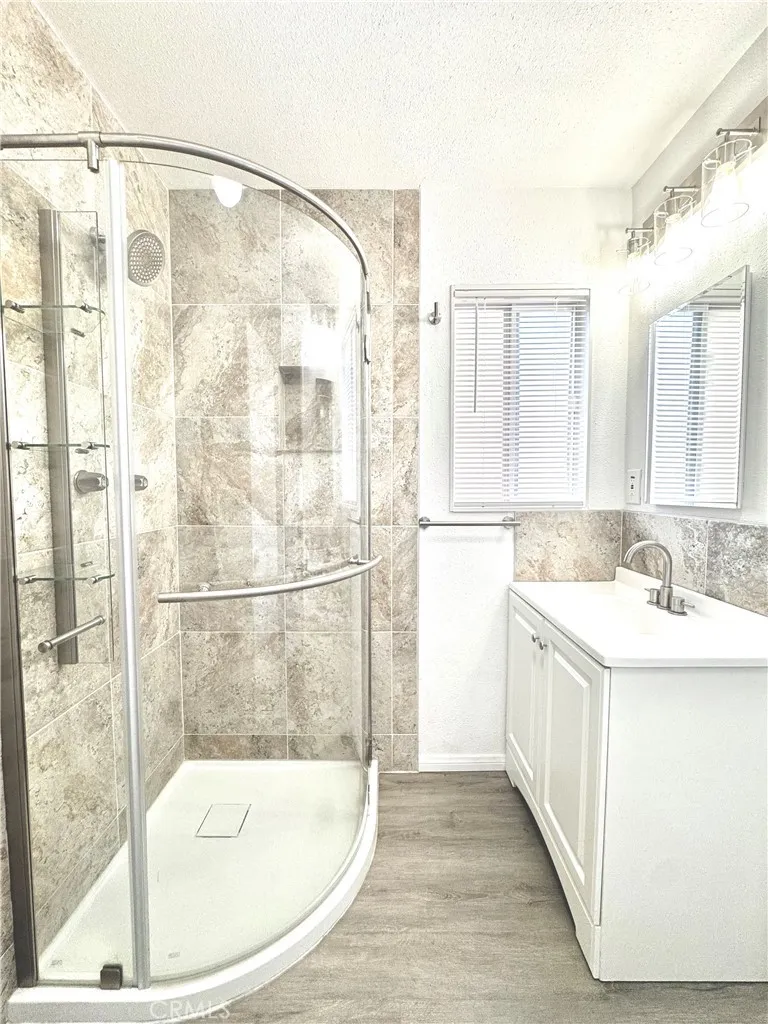 17809 Thornlake Artesia, CA 90701