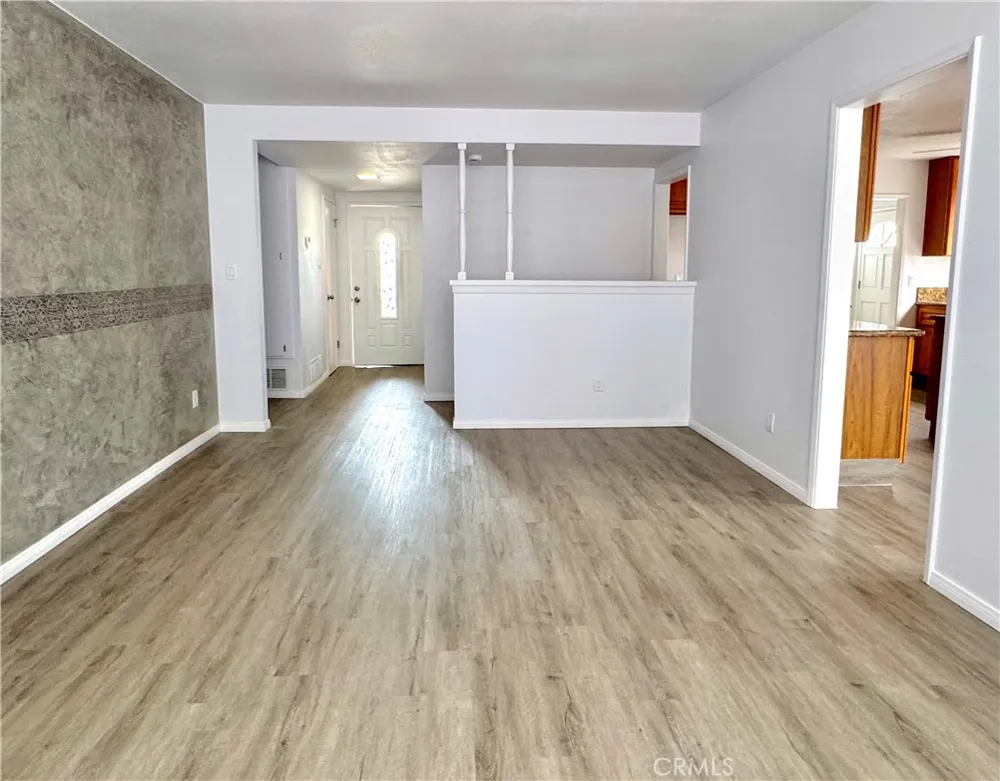 17809 Thornlake Artesia, CA 90701