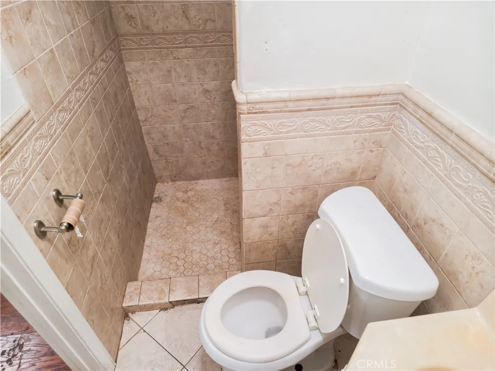 9358 Claymore Pico Rivera, CA 90660