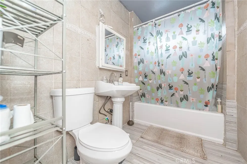 4624 W 116th Street Hawthorne, CA 90250