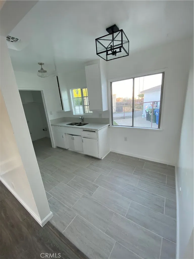 257 W 17th Street San Pedro, CA 90015