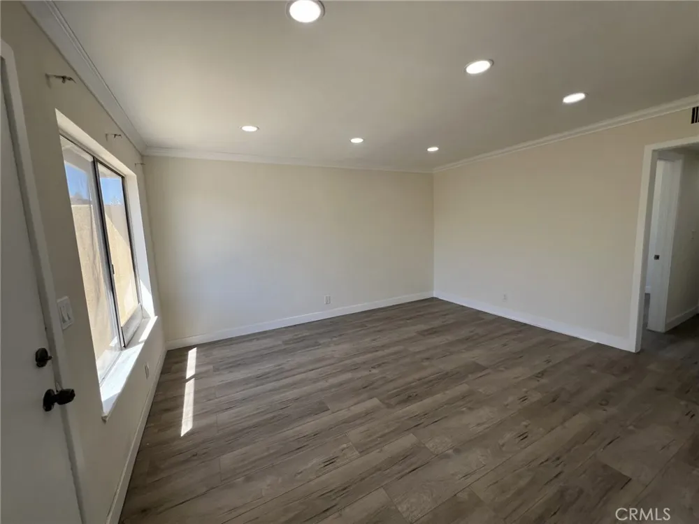 12545 Cuesta Cerritos, CA 90703