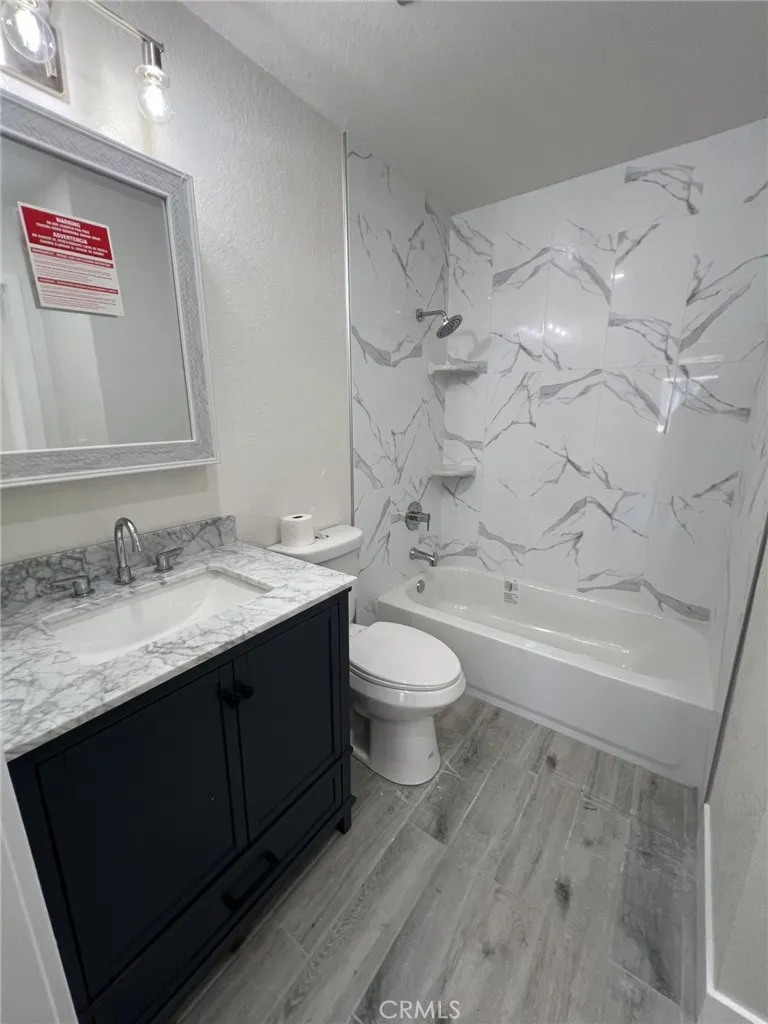 12545 Cuesta Cerritos, CA 90703