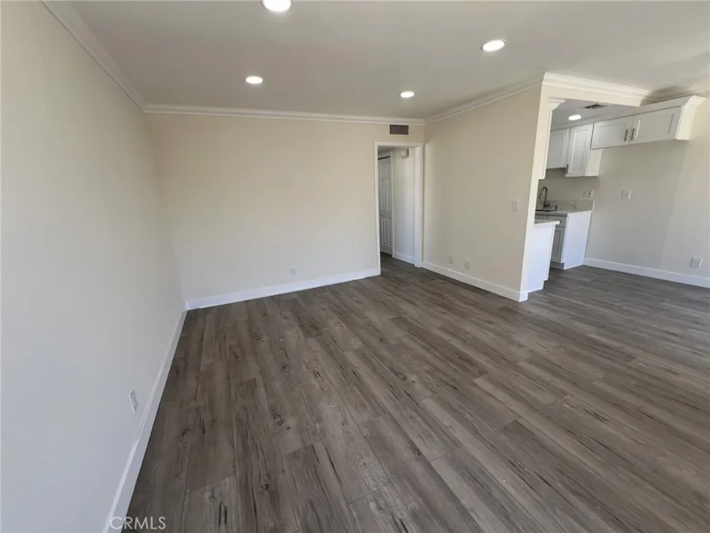 12545 Cuesta Cerritos, CA 90703