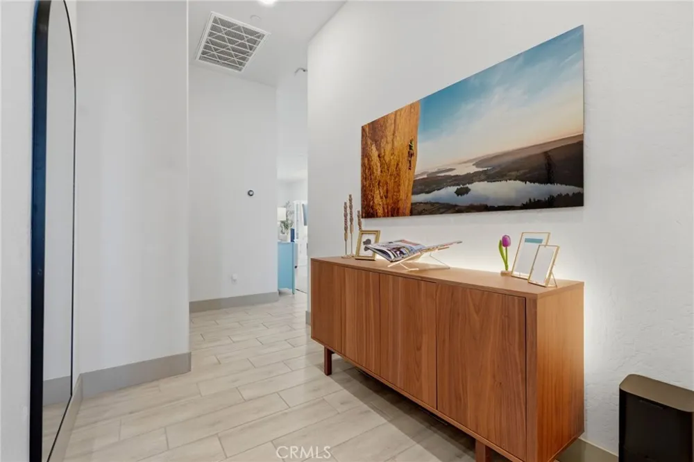 2407 W Andrew Hanford, CA 93230
