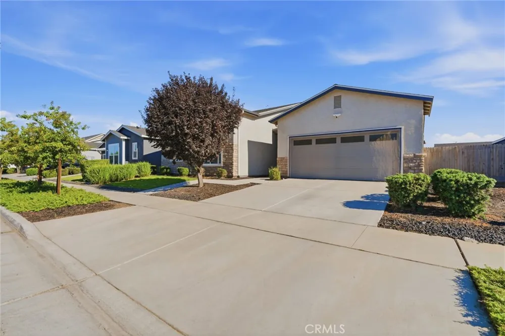 2407 W Andrew Hanford, CA 93230