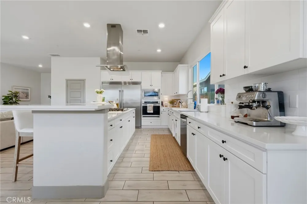 2407 W Andrew Hanford, CA 93230