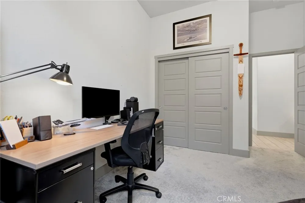 2407 W Andrew Hanford, CA 93230