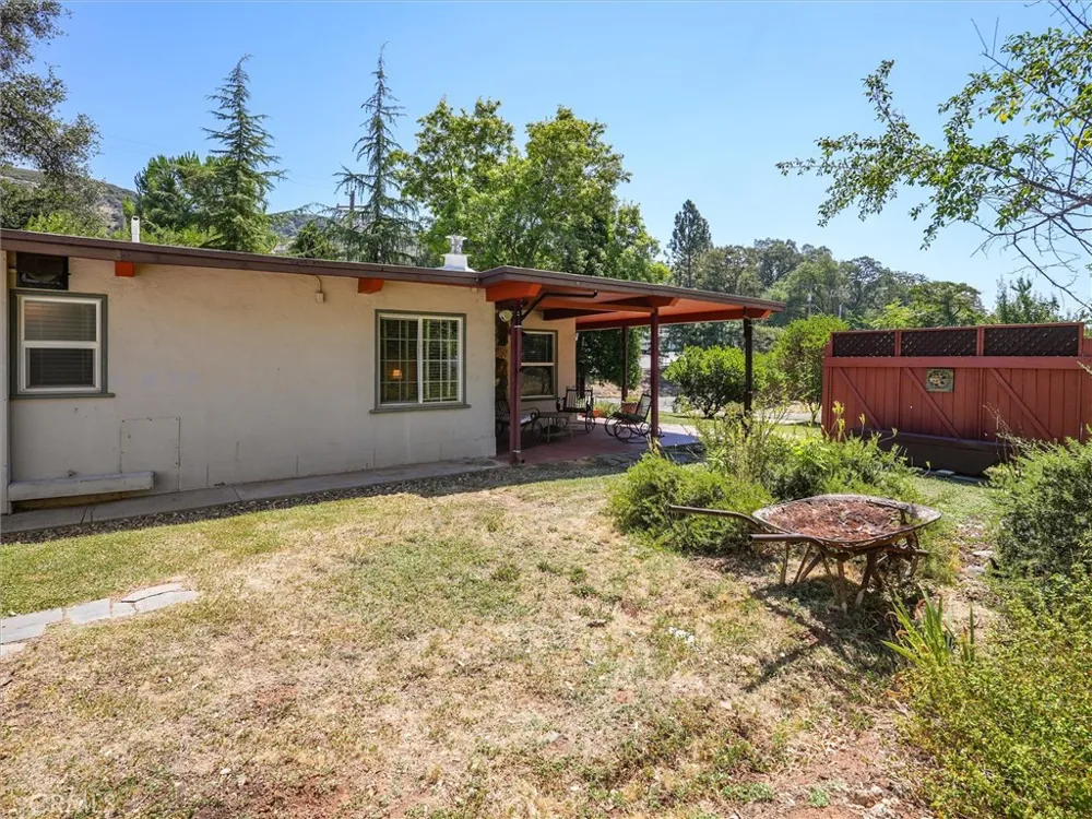 4974 13th Mariposa, CA 95338