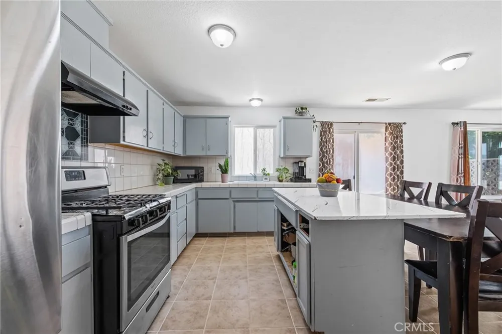 22549 Fir Chowchilla, CA 93610
