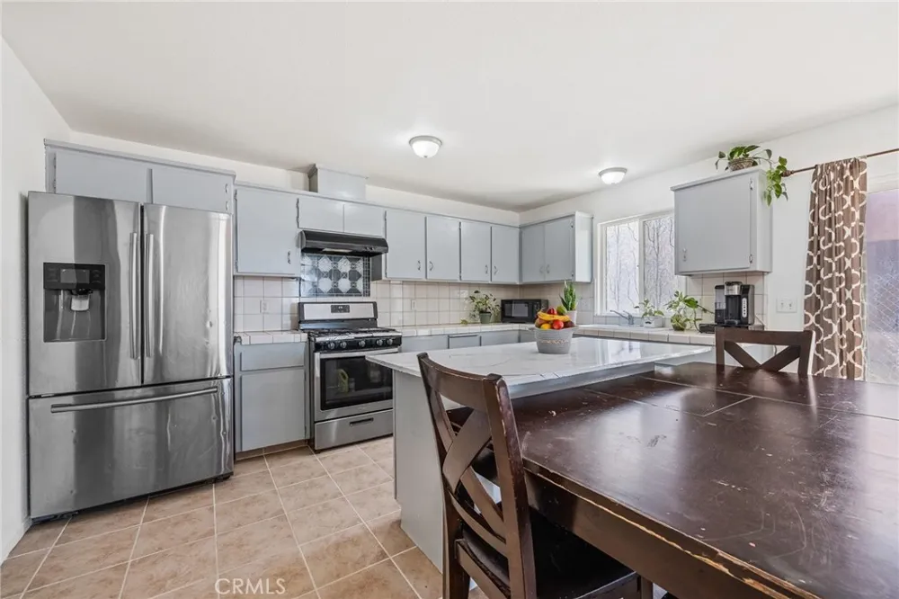 22549 Fir Chowchilla, CA 93610