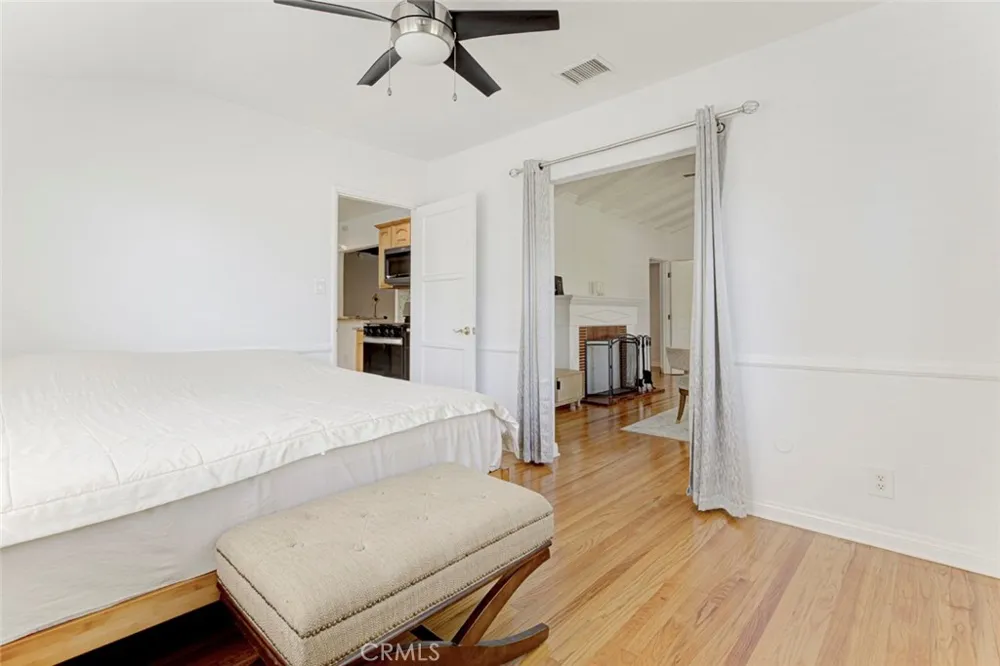 6331 Murietta Avenue Van Nuys, CA 91401