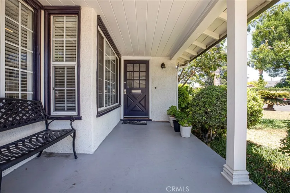 6331 Murietta Avenue Van Nuys, CA 91401