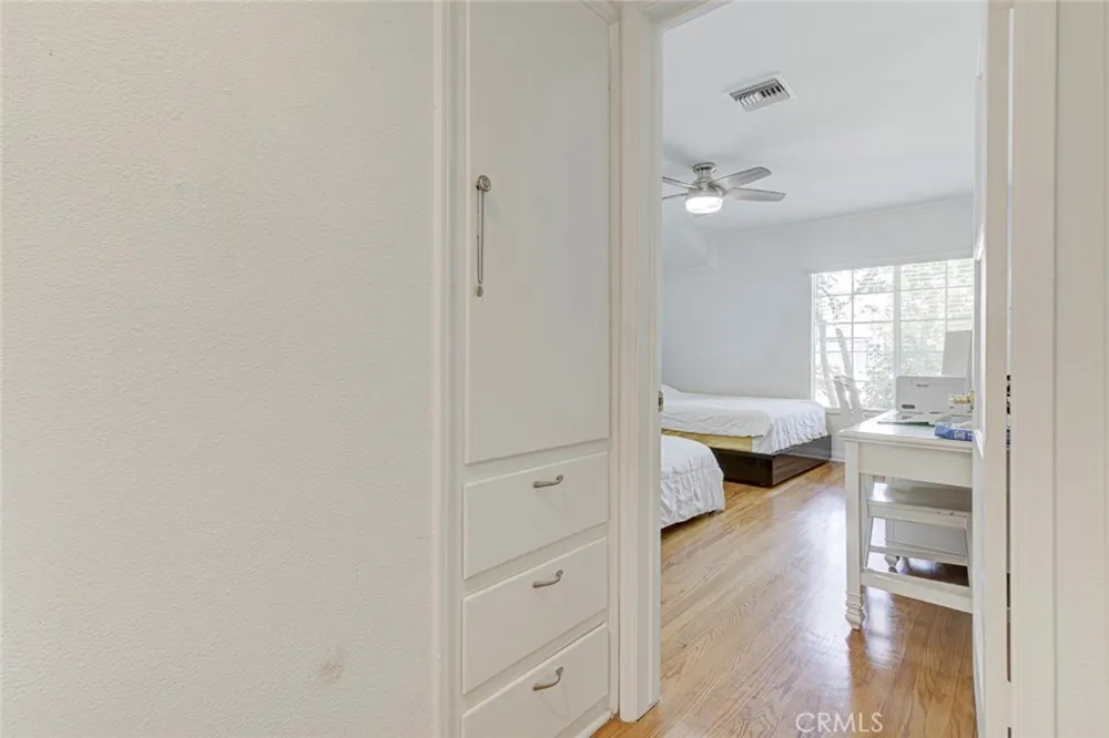6331 Murietta Avenue Van Nuys, CA 91401